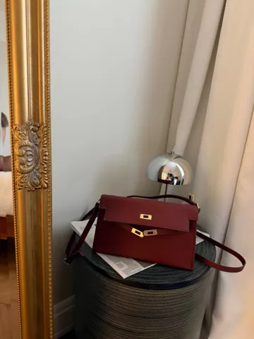 Hermes Kelly Pochette Burgundy/Gold