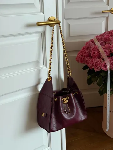 Chanel 25 Small Handbag Burgundy/Gold