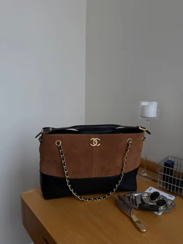 Chanel Shopping Bag 33 Brown/Gold