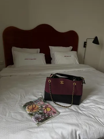 Chanel Shopping Bag 33 Burgundy/Gold