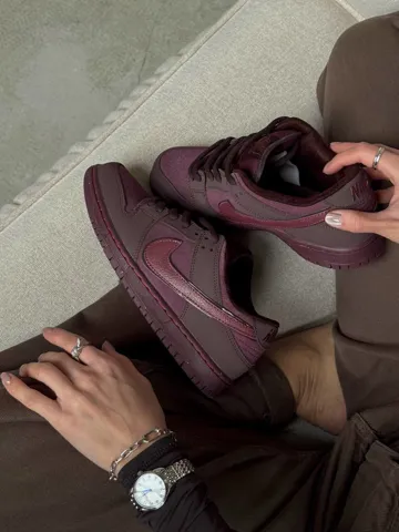 Nike SB Dunk Low Bordo
