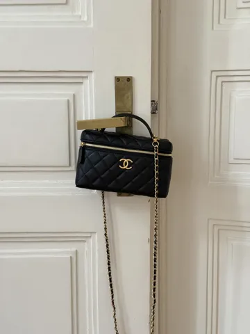 Chanel Caviar Quilted Top Handle Slim Vanity Black