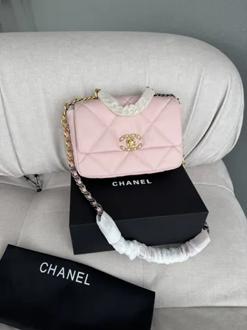 Chanel pink