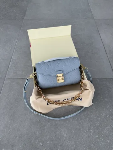 LV Metis
