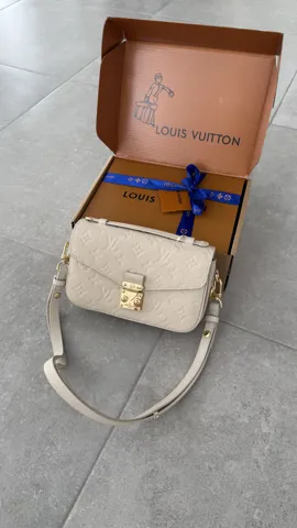 Louis Vuitton metis