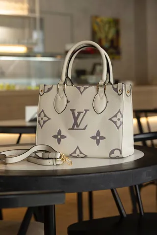 LV